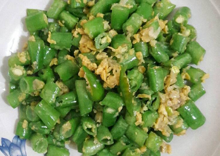 gambar untuk resep Buncis cah telor cabe rawit