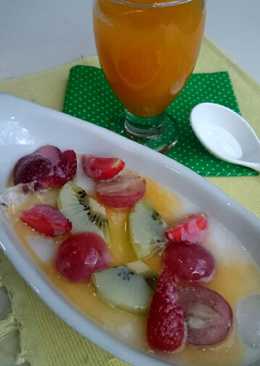 Milk Porridge fruity sauce