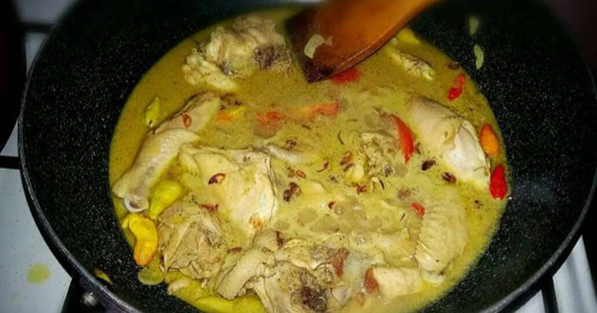 Resep Opor ayam praktis ala Adelia Yasmin