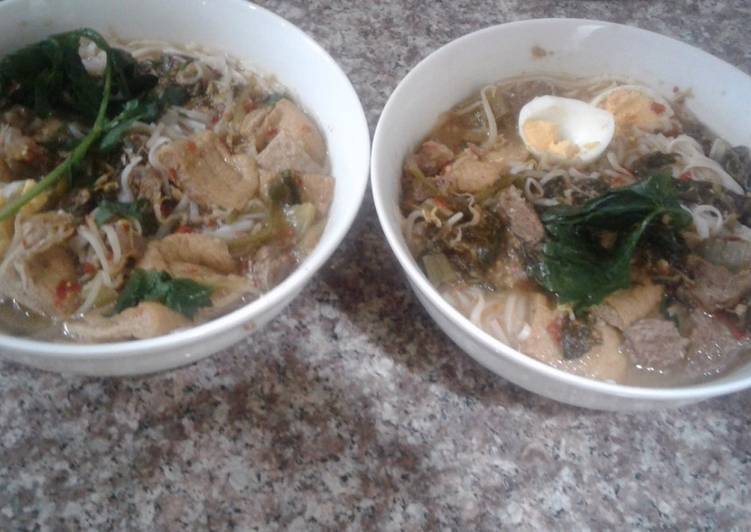 resep masakan Kwetiau Sapi Kuah Kari Merah Ala Thailand