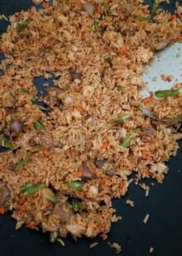 Nasi goreng Hati Ampela Sayuran