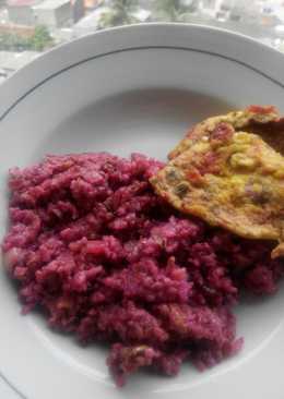 Nasi Goreng Buah Naga & Telur Dadar Buah Naga