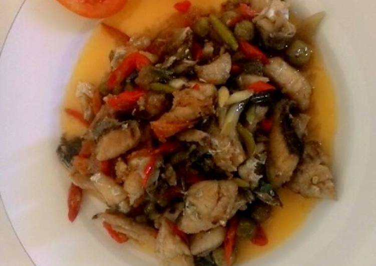 resep masakan Suwir Kembung Saos Tiram