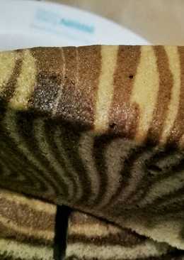 Ogura Cake Zebra with Coconut Milk