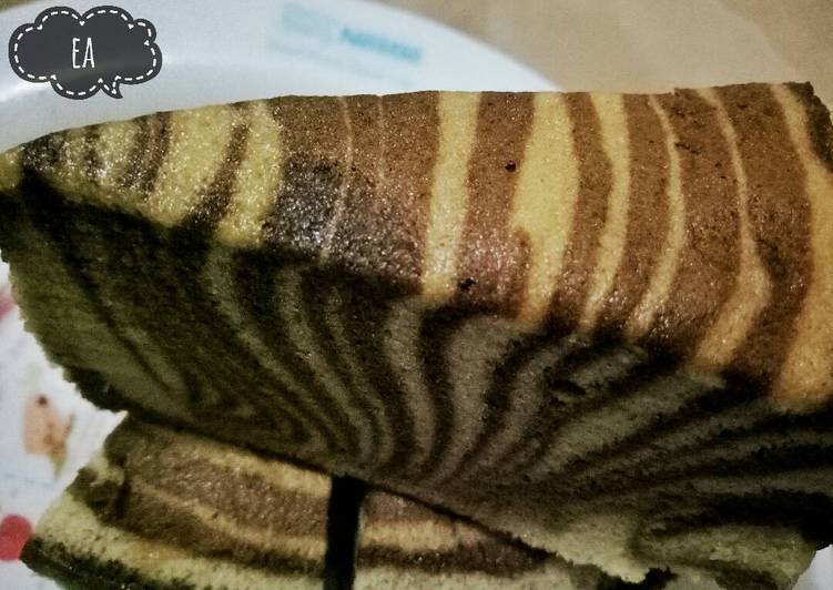 resep makanan Ogura Cake Zebra with Coconut Milk