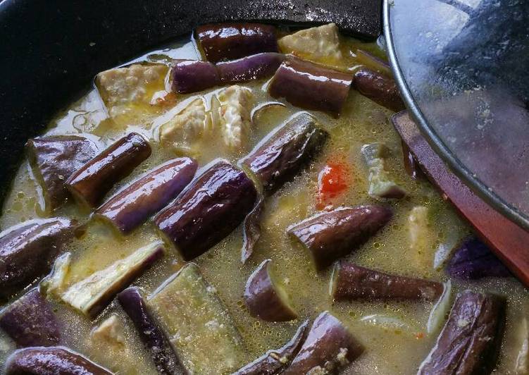 resep makanan Terong Ungu Kuah Kemiri