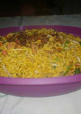 Mi Goreng sosis uenak..ðŸ²