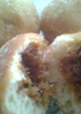 Roti goreng isi unti kelapa duren (karake)