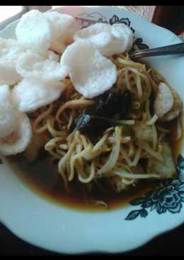 Lontong mie sederhana