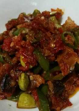 Sambal goreng gabus asin