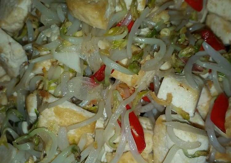 Resep Tumis tohu (toge tahu) By Tiwi Khan