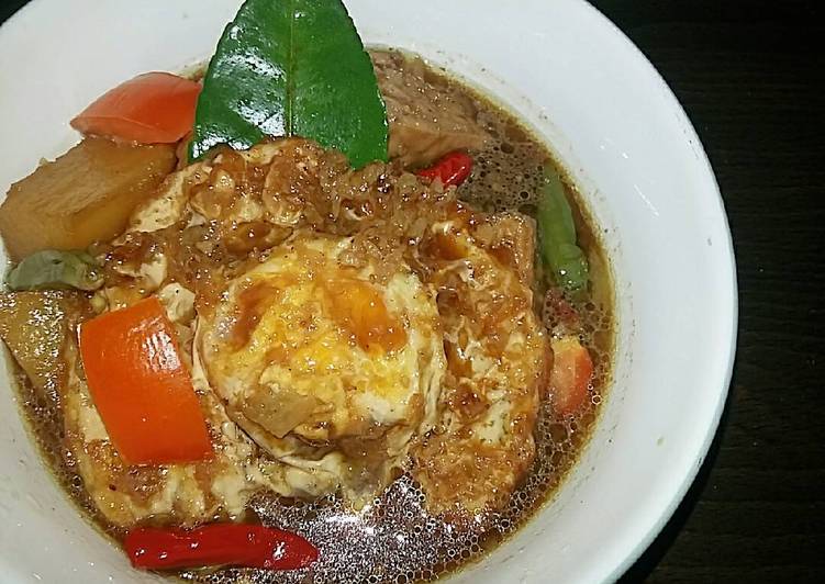 resep masakan Semur campur (kentang tempe tahu telur)