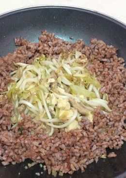 Tumis tauge tahu ayam suwir