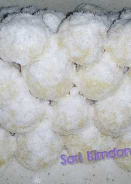 Bola Salju Almond (Tanpa telur)