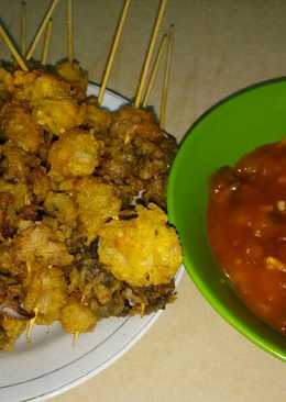 Sate cumi goreng saos celup asam manis