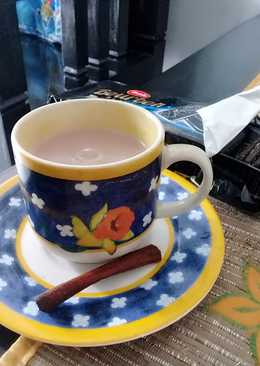 Minuman rempah susu hangat ala lintang