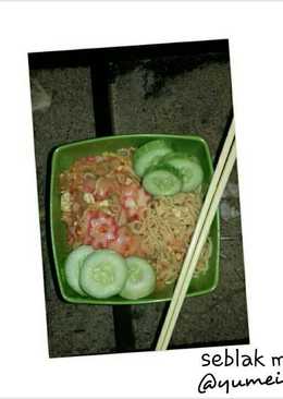 Seblak (enakksss simpel ð makaanan anak kosan)