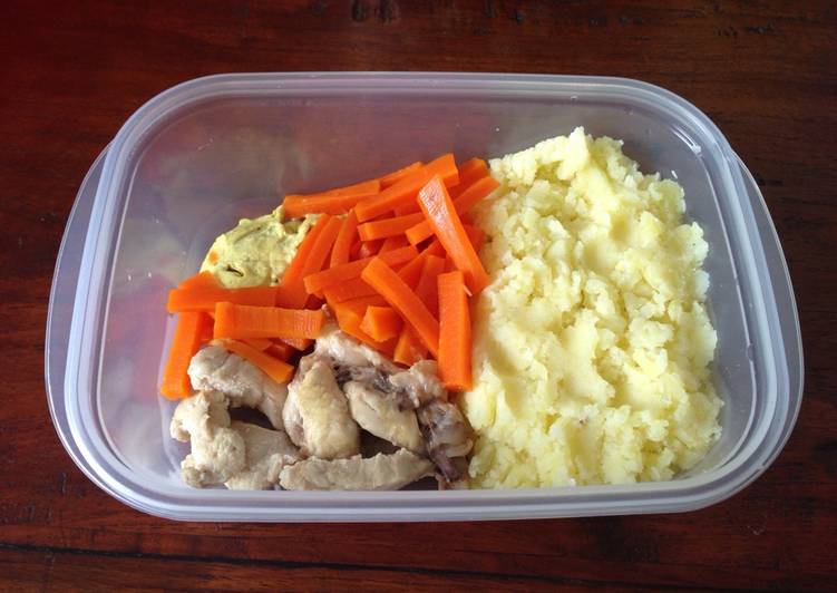 gambar untuk cara membuat Chicken Hainan with Mashed Potato and Carrot Steam Vegan Mayo