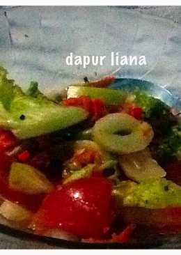 Salad sayur tanpa mayonnaise (diet kalori)