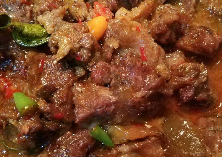 Resep Sambel goreng daging pedas Kiriman dari Bunda Utiza