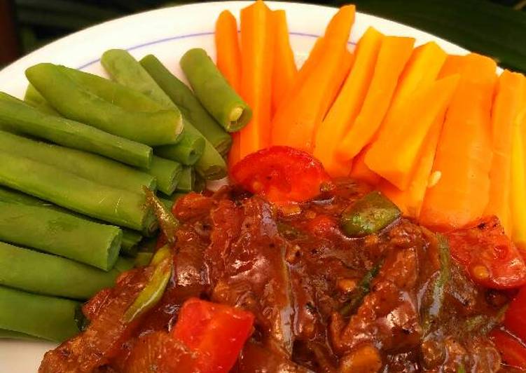 Resep Daging sapi lada hitam (Black pepper beef) By Fatma Emma Sari