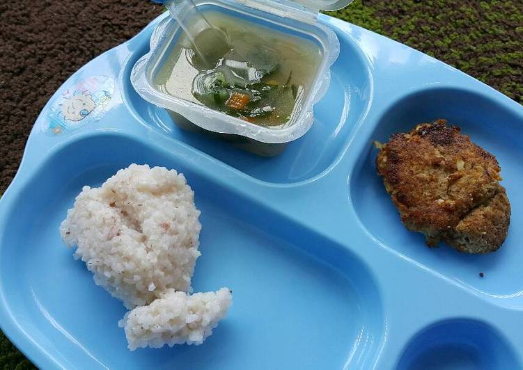 resep lengkap untuk Mpasi 9m+ : perkedel hati ayam + sayur bayam