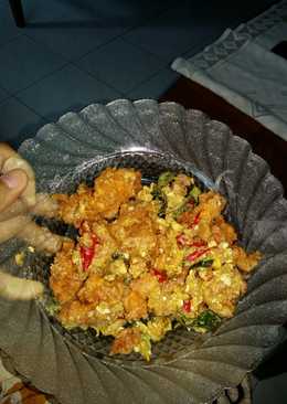 Ayam saus telur asin