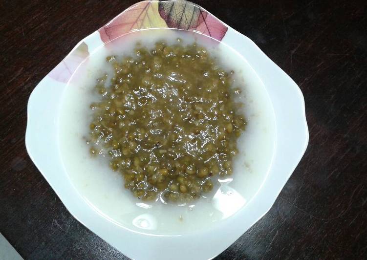 resep makanan Bubur Kacang Hijau kuah Santan Pisah