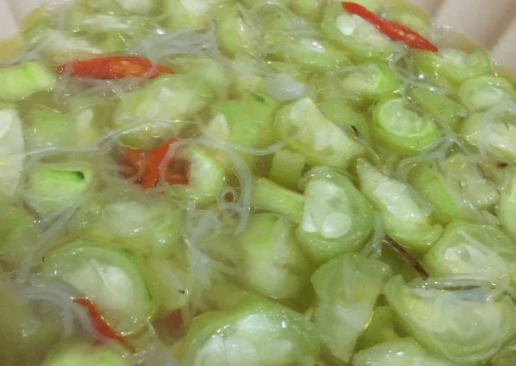 Resep Sayur bening oyong Kiriman dari cheche garneta