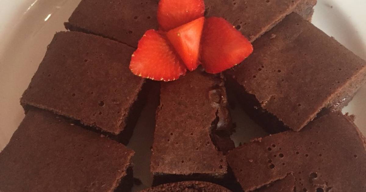 Resep Brownis lapis strawberry kukus / panggang 2 telur