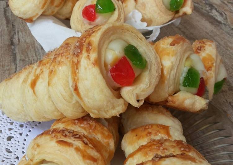 gambar untuk cara membuat Kue Cum - Cum Vla Nangka (Puff Pastry Homemade)