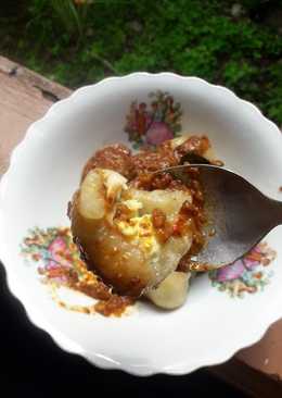 Cilok isi telur puyuh saos kacang