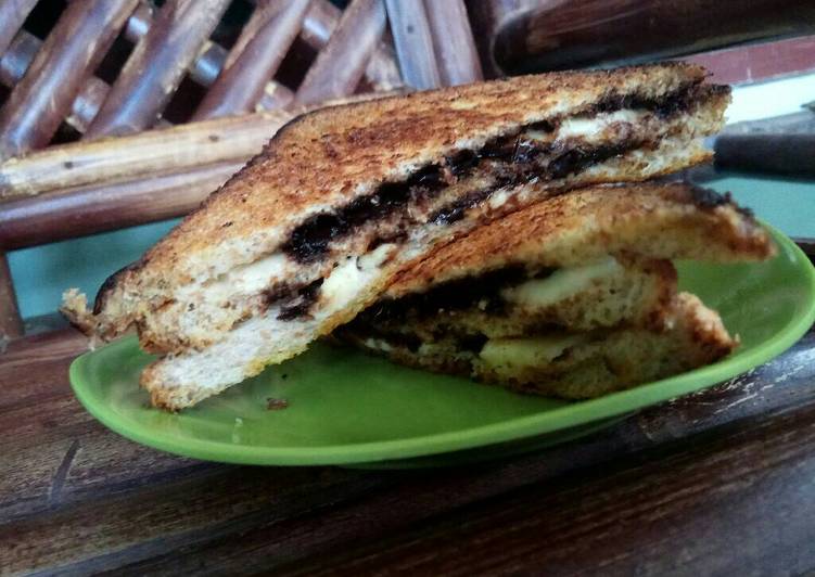 cara membuat Roti Bakar Coklat Keju Simple