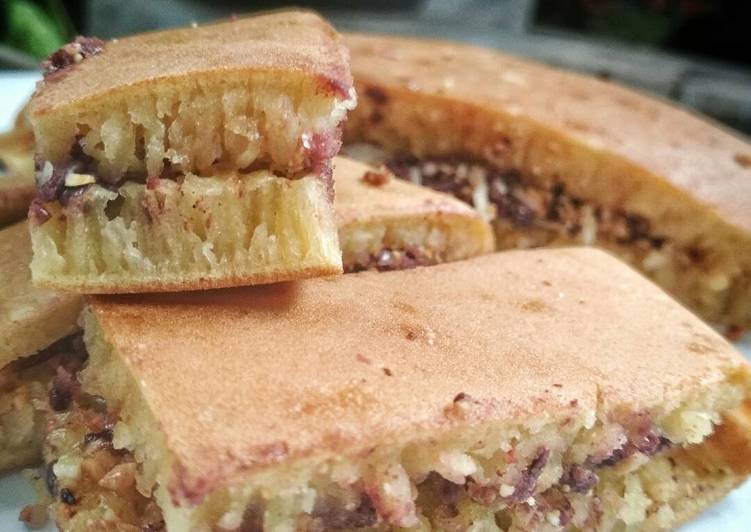 resep lengkap untuk Martabak manis / Terang bulan teflon bersarang anti gagal