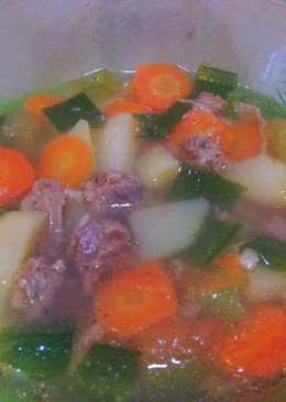 Sop daging kentang & wortel