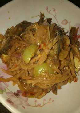 Oseng klotok mangga muda