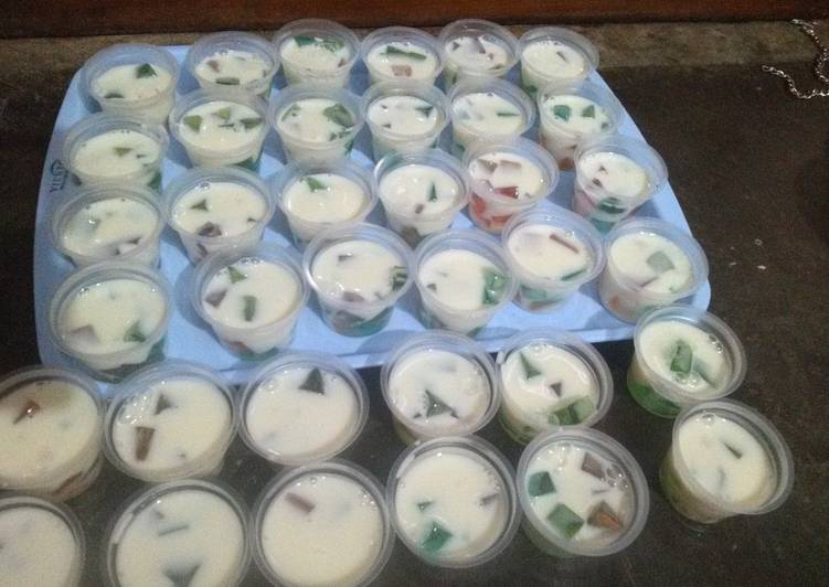 resep makanan Puding Susu Mozaik