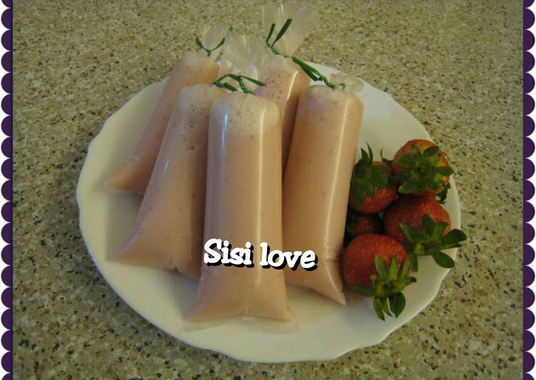 resep lengkap untuk Es Lilin Strawberry