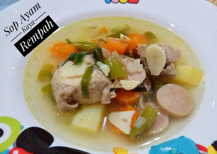 gambar untuk resep makanan Sop Ayam Kaya Rempah #SeninSemangat