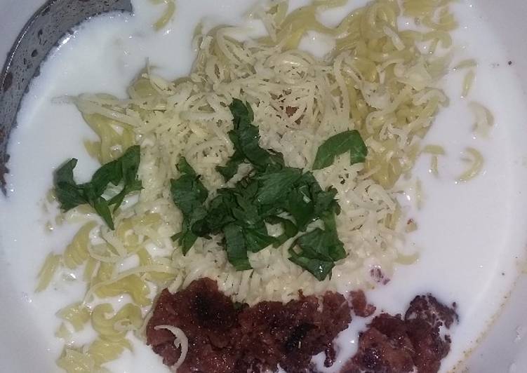 gambar untuk cara membuat Milk Indomie beef corned