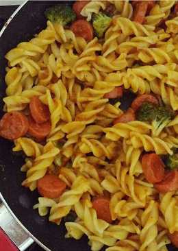 Fusilli bolognese anak kosan super simple