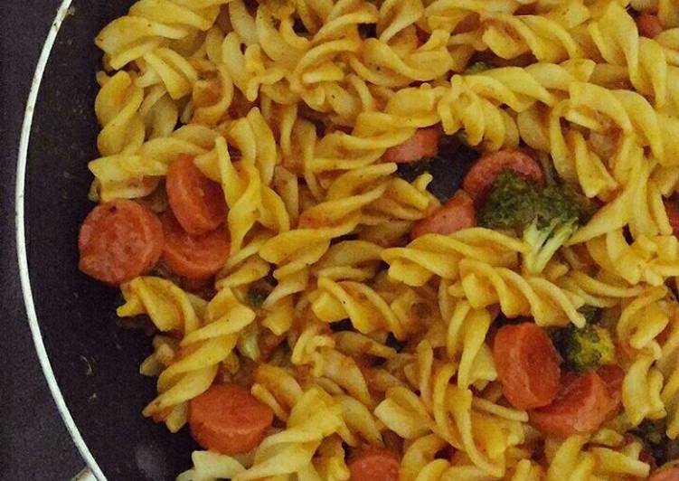 Fusilli bolognese anak kosan super simple