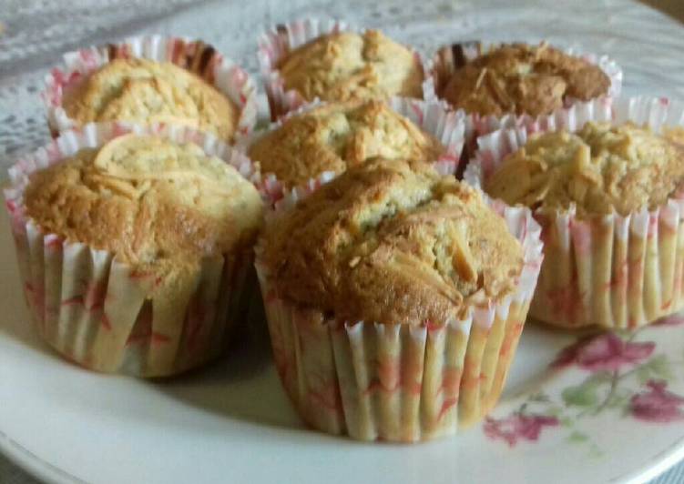 cara membuat Cupcake pisang keju