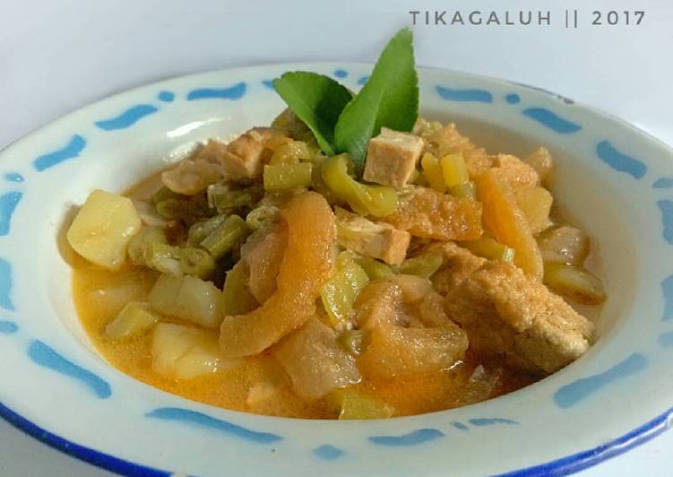 gambar untuk resep makanan Lodeh Buncis Kentang Krecek