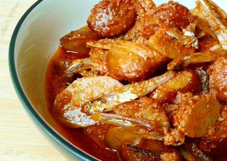 bahan dan cara membuat Sambalado Tanak Jariang (Jengkol)