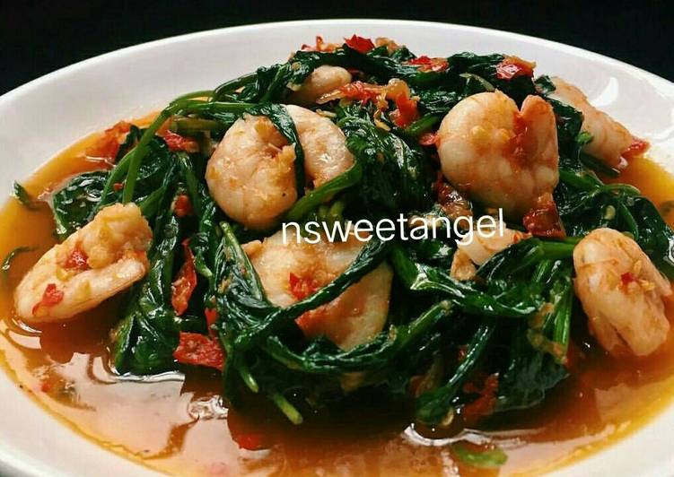 gambar untuk resep Kangkung terasi cah udang