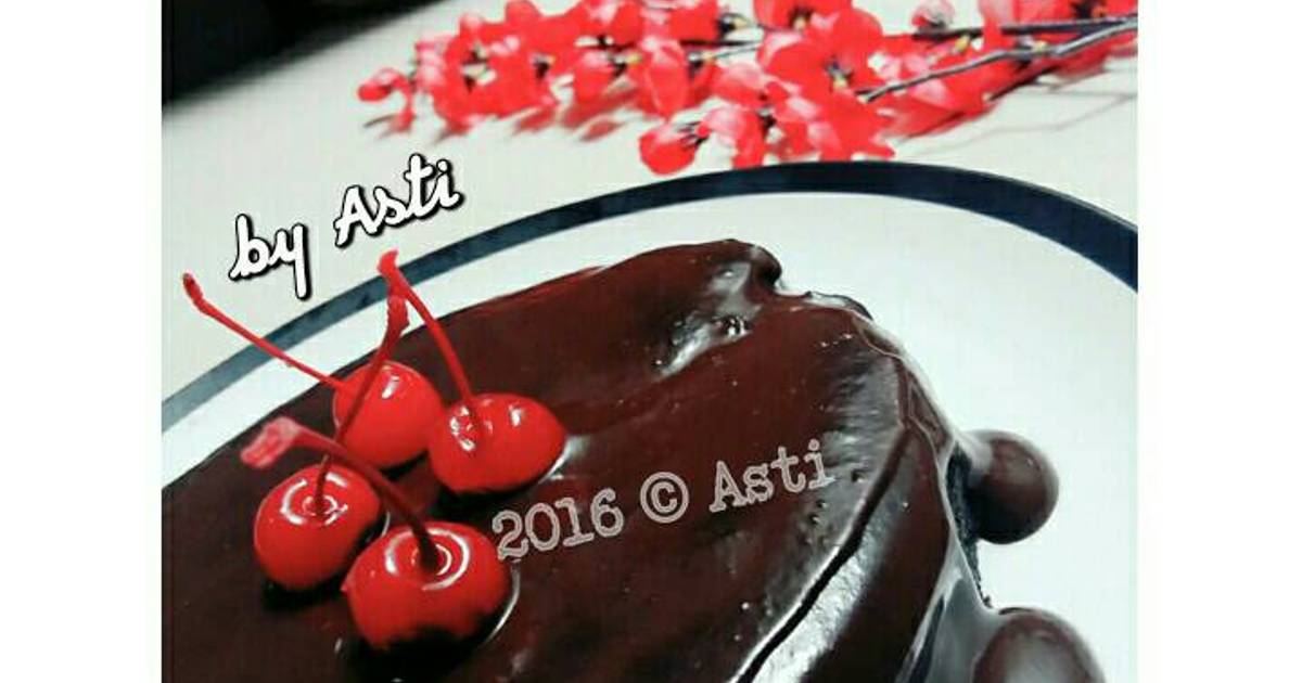 Resep Chocolate cake (no mixer,no oven) Lembuuuttt