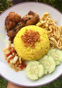 Nasi Kuning Simple