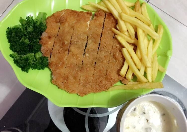 cara membuat Chicken katsu with cream mushroom sauce