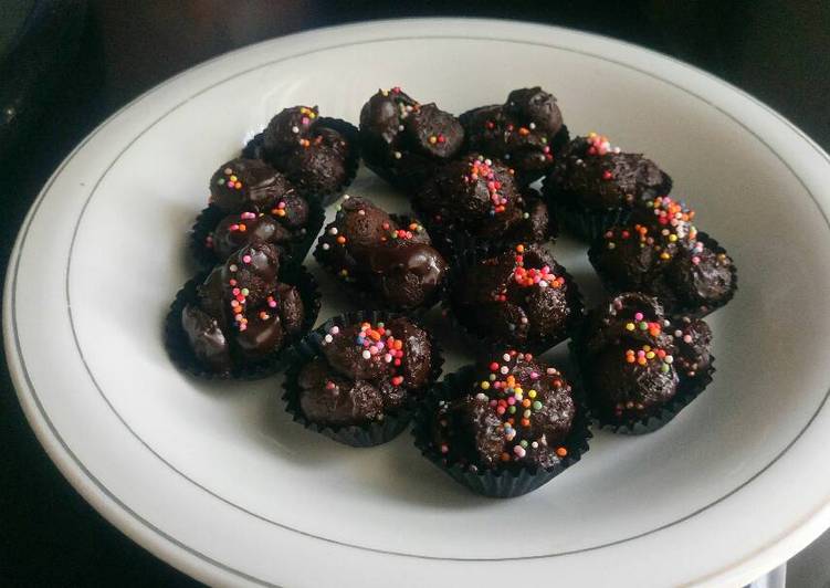 resep lengkap untuk Kue kering Coklat Chococrunch